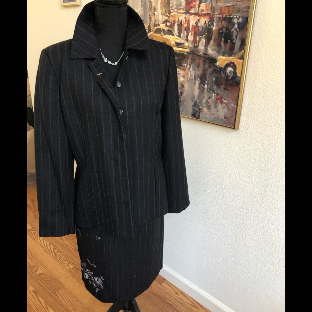 Harve Benard 💯 Wool Lana PRE-LOVED New Skirt